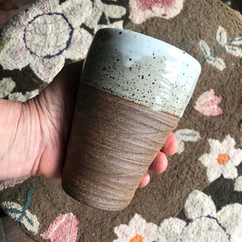 COMFORT CUP in Nutmeg White Glaze
